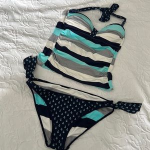 Great adjustable Tommy Bahama tankini